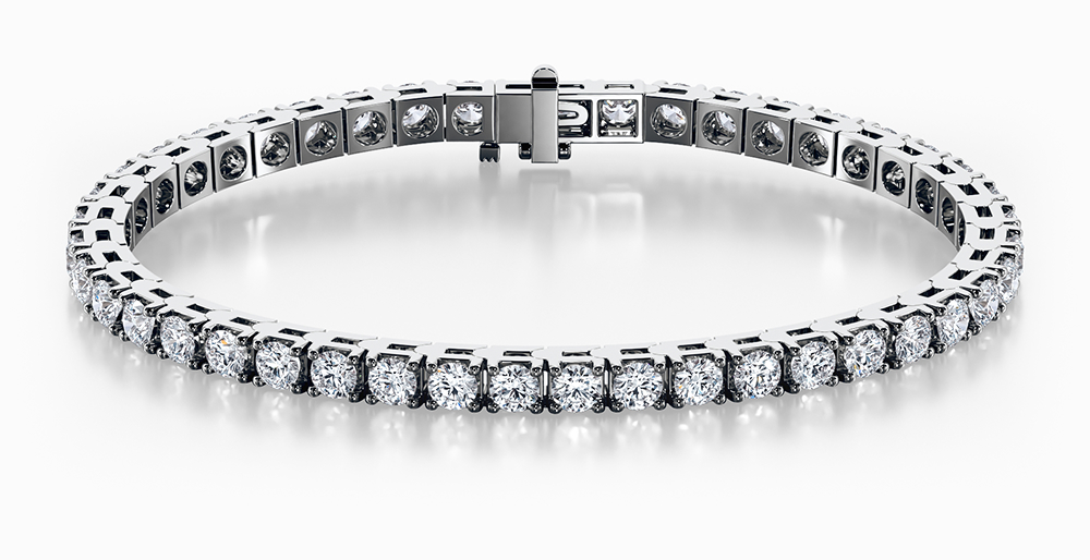 Top ten engagement rings hero image