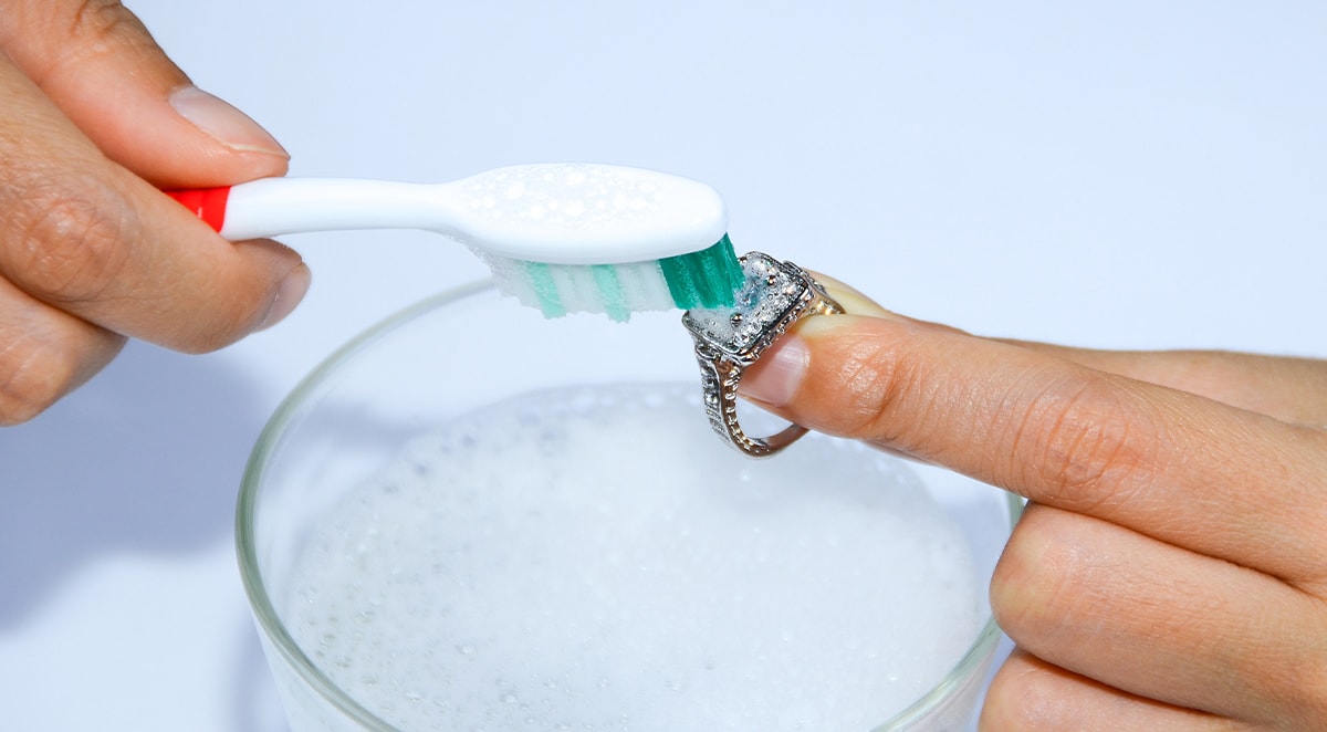Guide to Cleaning Your Ring at Home