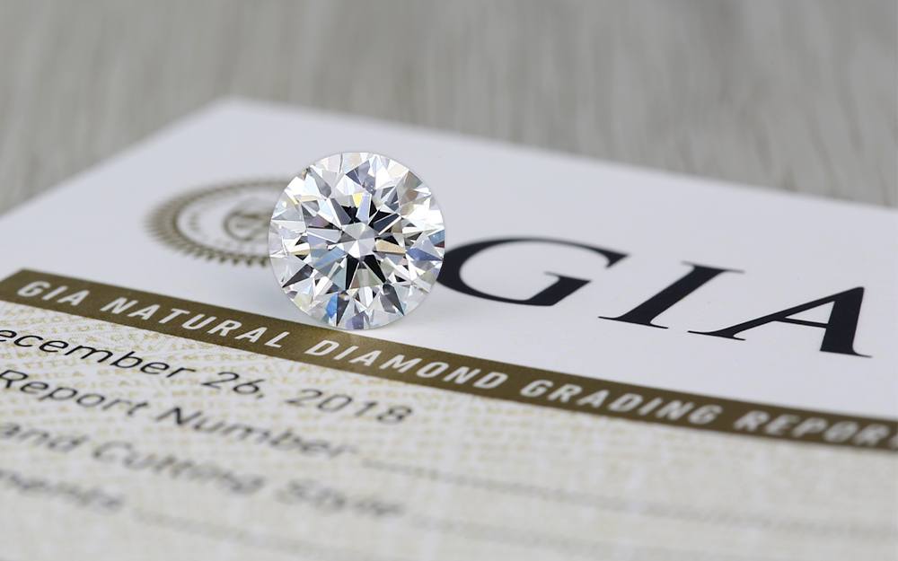 Round cut lab diamond on GIA certificate