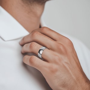 Domed Men's Wedding Ring in Titanium (8 mm)