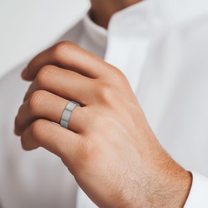 Flat Men's Wedding Ring in Tungsten (6 mm)