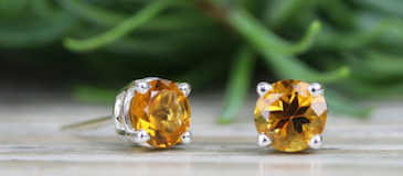 Buying Guide: Gemstone Stud Earrings for Women